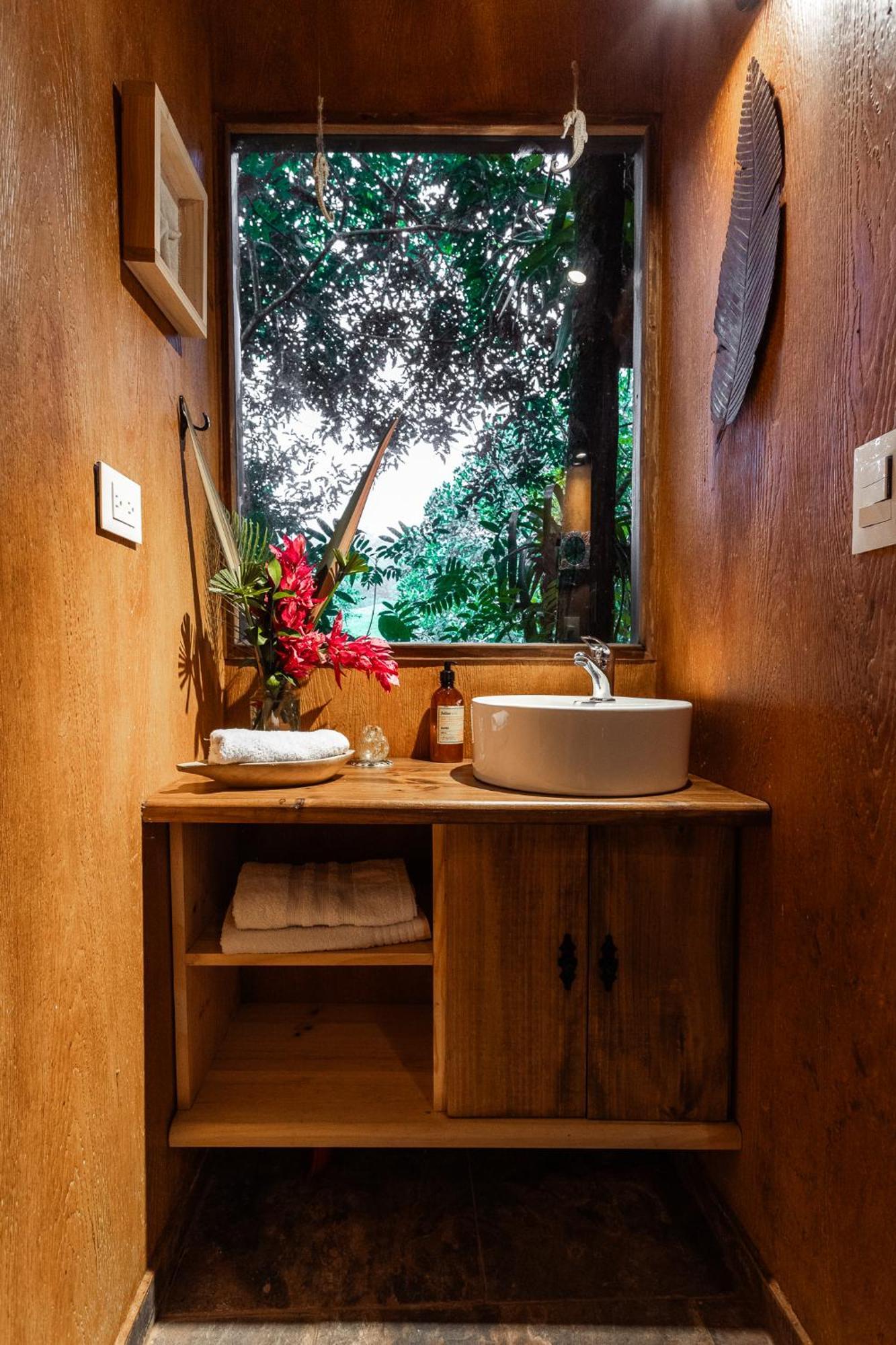 Tominejo Ecolodge - Casas En Los Arboles Neira Exterior photo